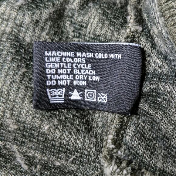 Coffee Shop Faux Fur Pullover - Size XL - NWT - Picture 6 of 7